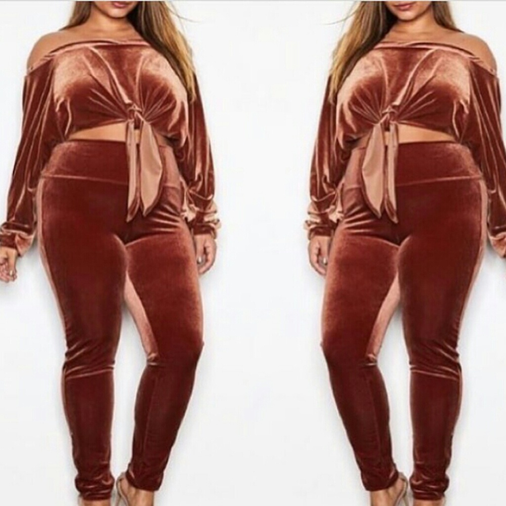 Valour high waisted pants with crop top